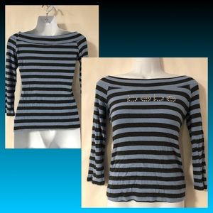 10$ OFF SALE!NWOT- Grey & Blue BEBE 3/4 length top